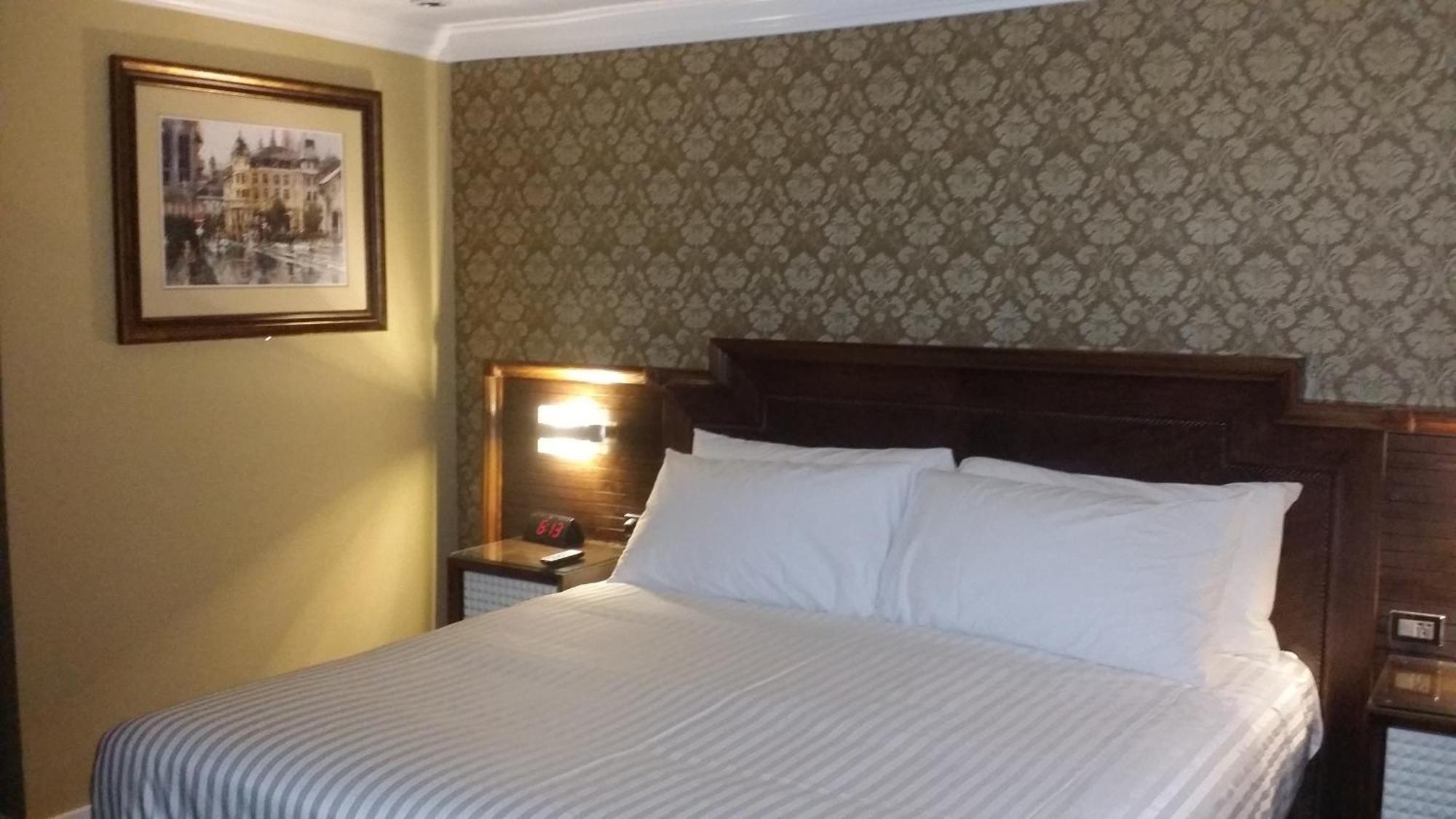 The Deluxe Hotel 溫哥華 外观 照片