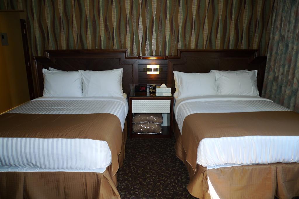 The Deluxe Hotel 溫哥華 外观 照片