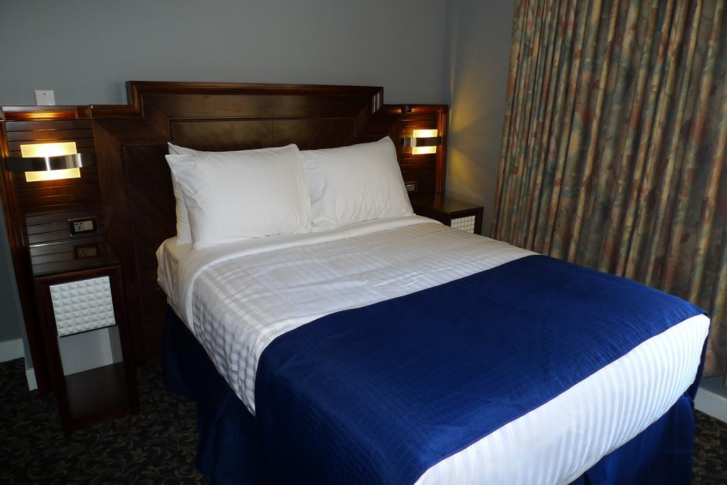 The Deluxe Hotel 溫哥華 外观 照片