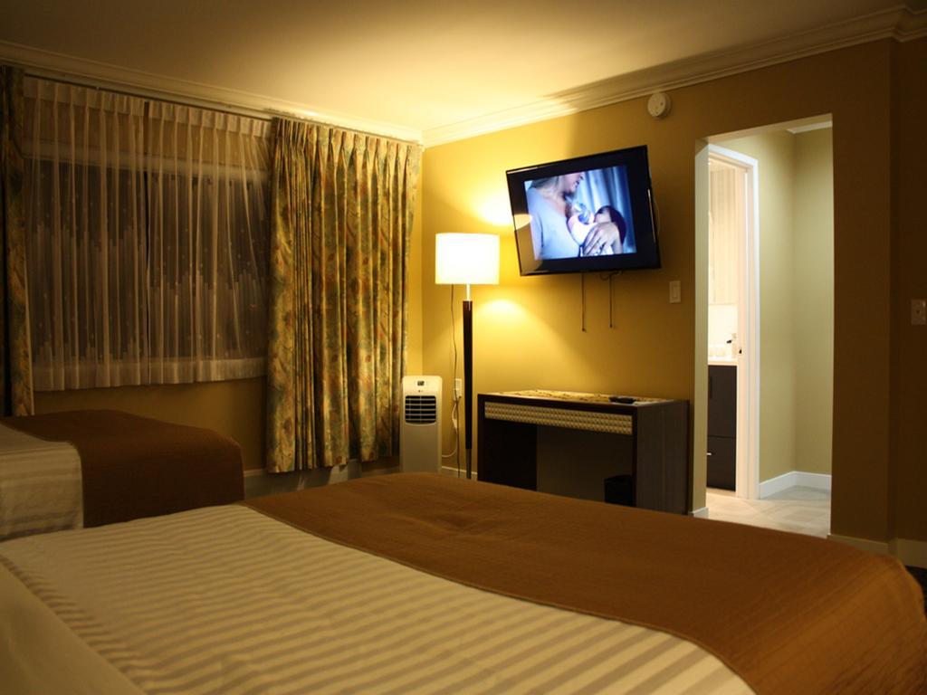 The Deluxe Hotel 溫哥華 外观 照片