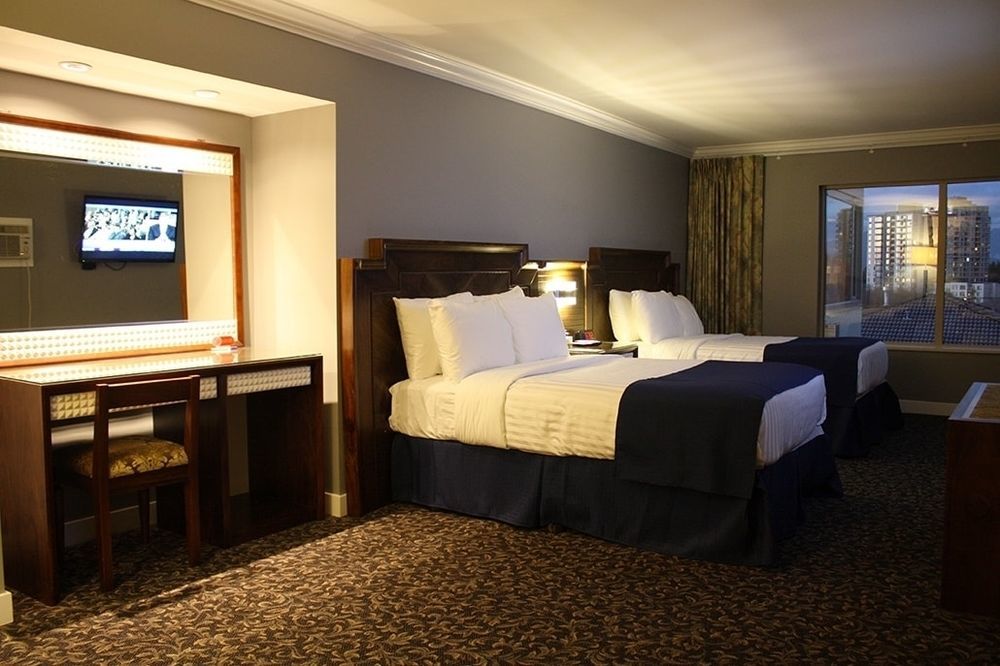 The Deluxe Hotel 溫哥華 外观 照片
